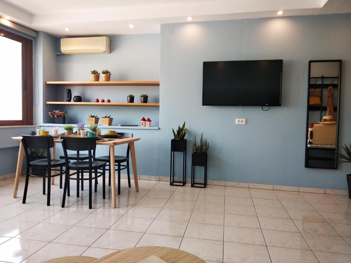 Light Blue Apartment Heraklion  Ngoại thất bức ảnh